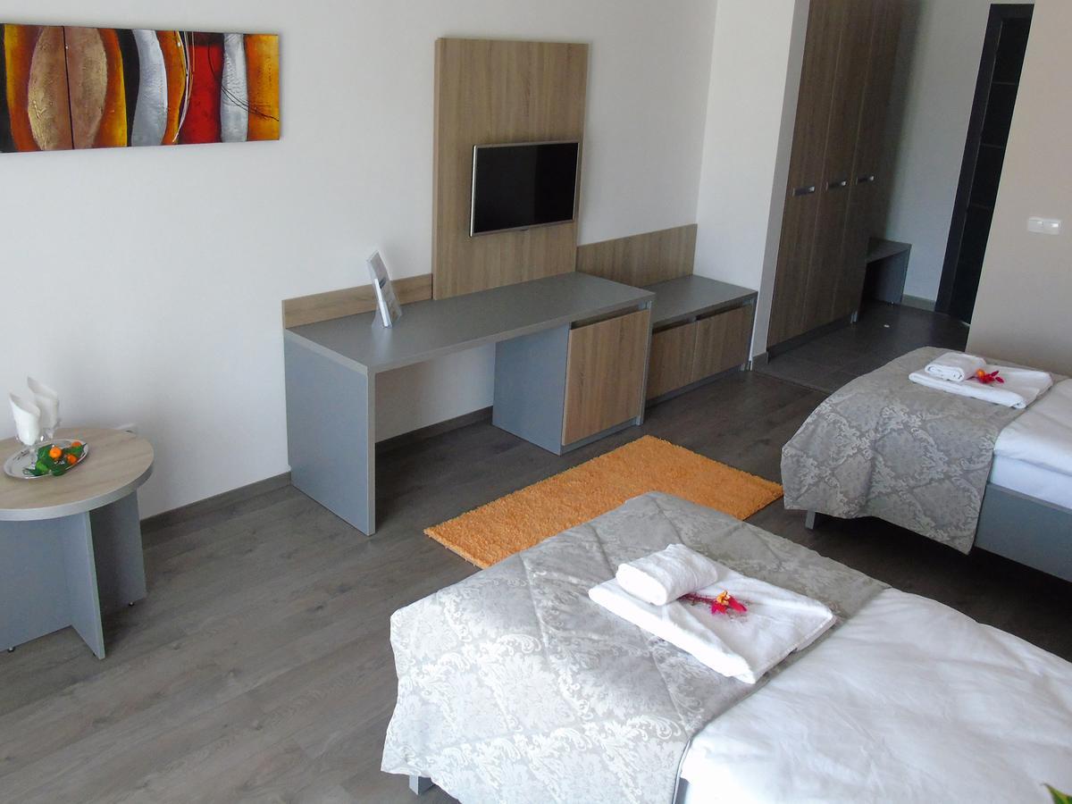 Motel Kamenica บีฮัช ภายนอก รูปภาพ