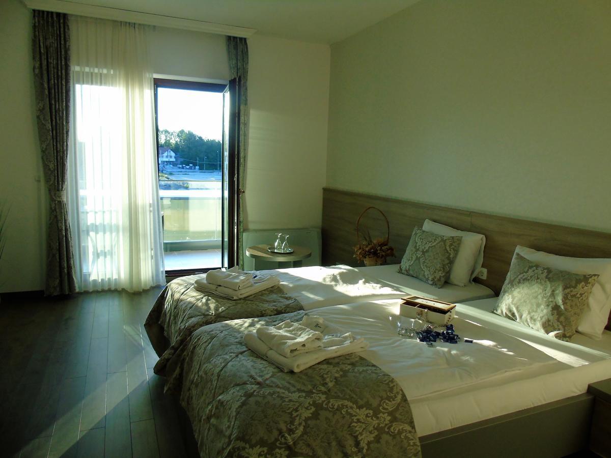 Motel Kamenica บีฮัช ภายนอก รูปภาพ
